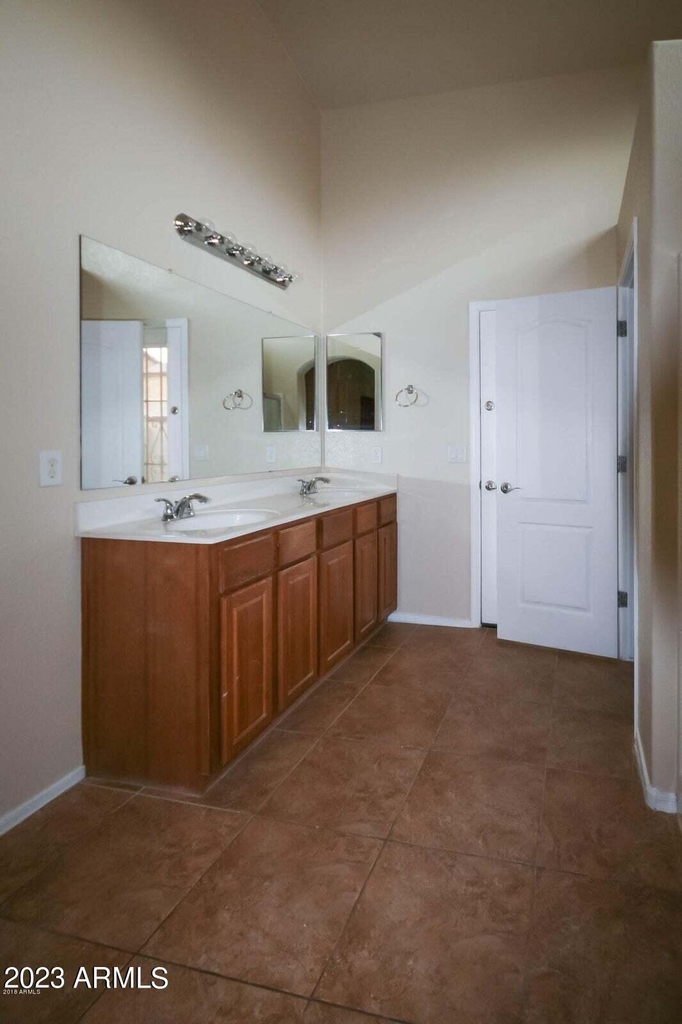 3709 E Utopia Road - Photo 7