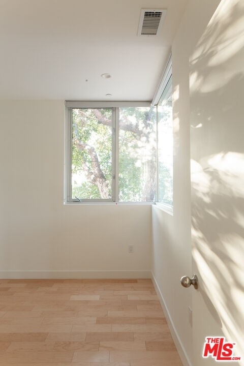 4826 Franklin Ave - Photo 4