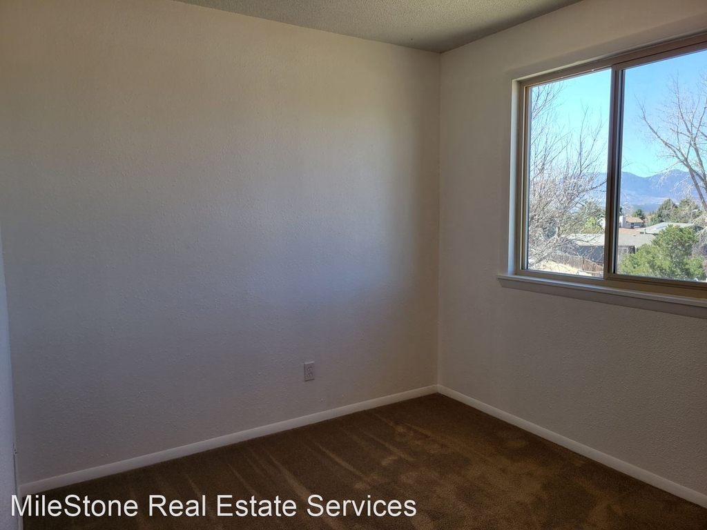 2624 Deliverance Drive - Photo 10