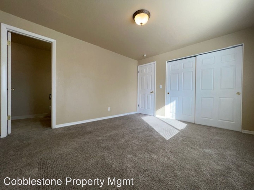 1401 Washington St - Photo 12