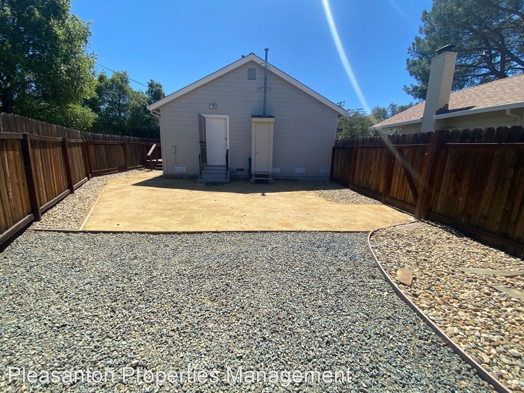 3130 Patricia Ln. - Photo 13