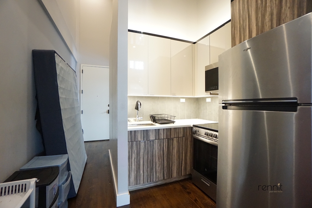 1031 Montgomery Street - Photo 13