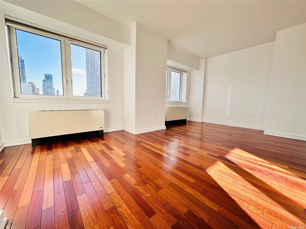 425 5th Avenue - Photo 2