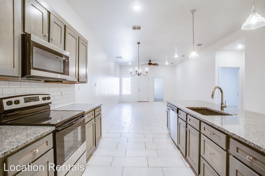 1716 Corpus Avenue - Photo 6