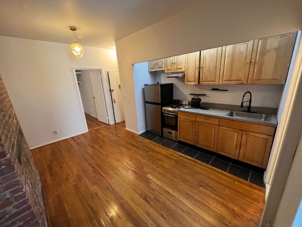 161 Rivington Street - Photo 2
