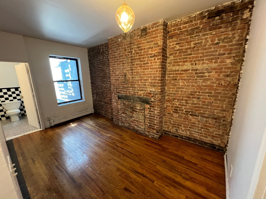 161 Rivington Street - Photo 0