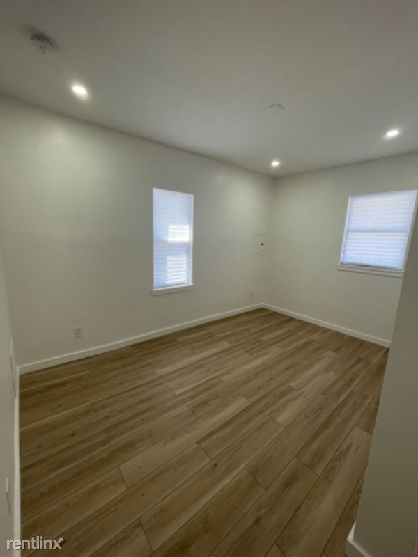 561 W Fisher Ave 1st Floor - Photo 5