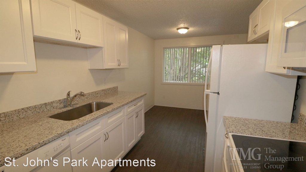 2610 R Street - Photo 3