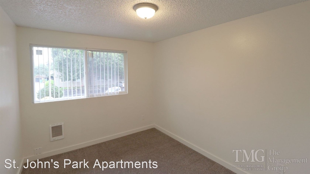 2610 R Street - Photo 13