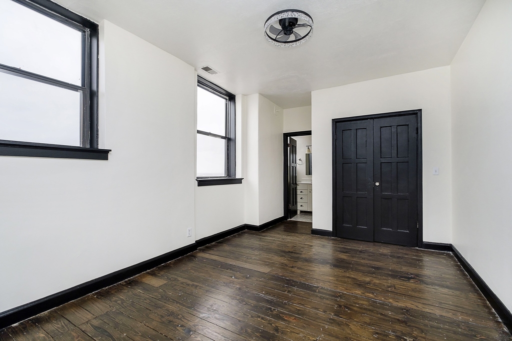 28 E 16th Street - Photo 23