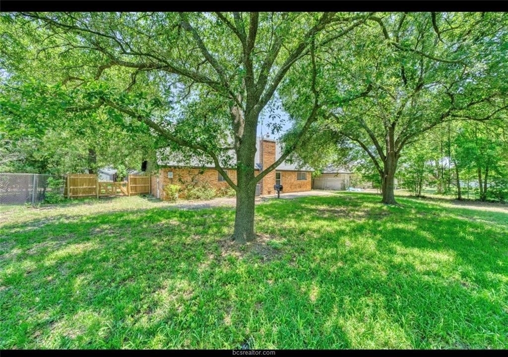 1810 Hondo Drive - Photo 27