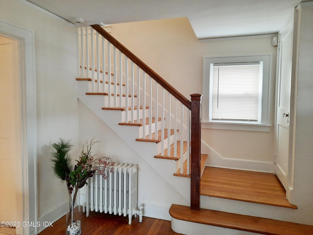 8 Rockland Place - Photo 2