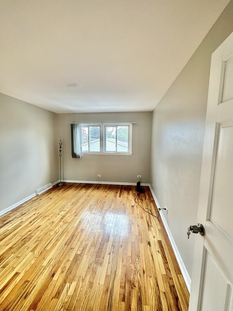 1243 S Mitchell Avenue - Photo 8