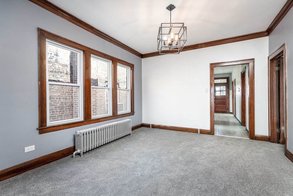 5225 W Melrose Street - Photo 7