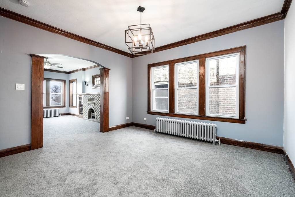 5225 W Melrose Street - Photo 6