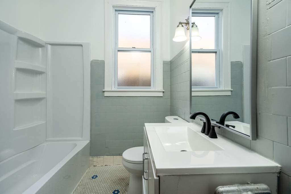 5225 W Melrose Street - Photo 14