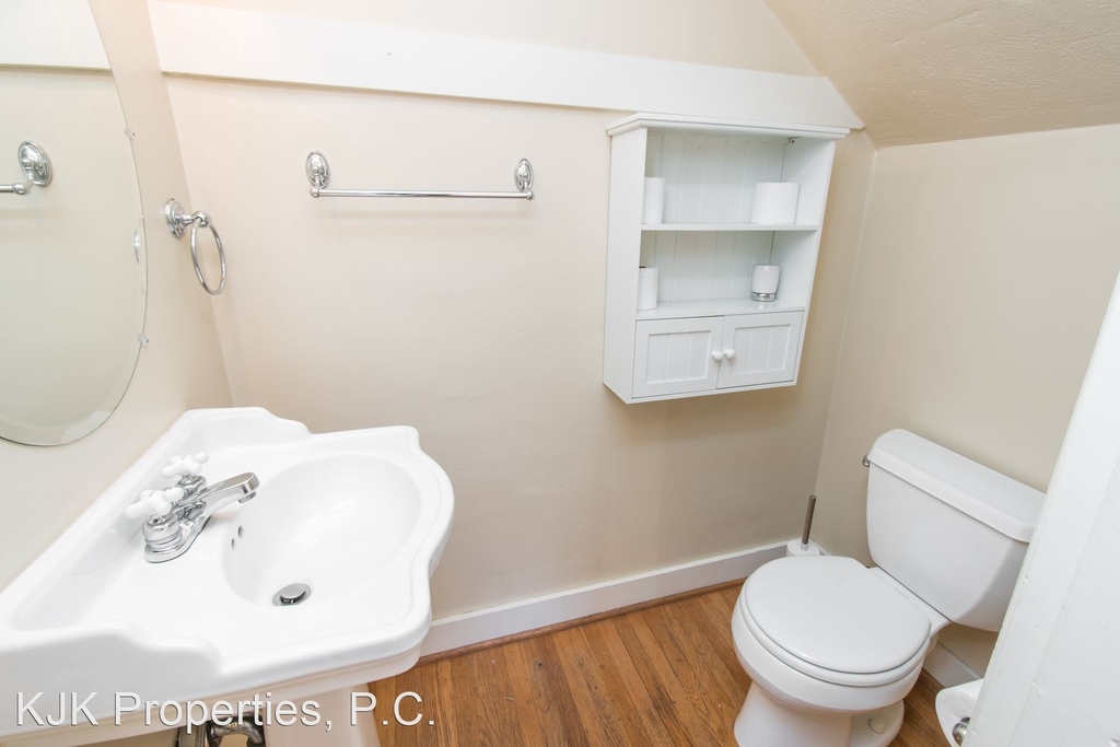 2325 Ne Flanders Street #7 - Photo 15