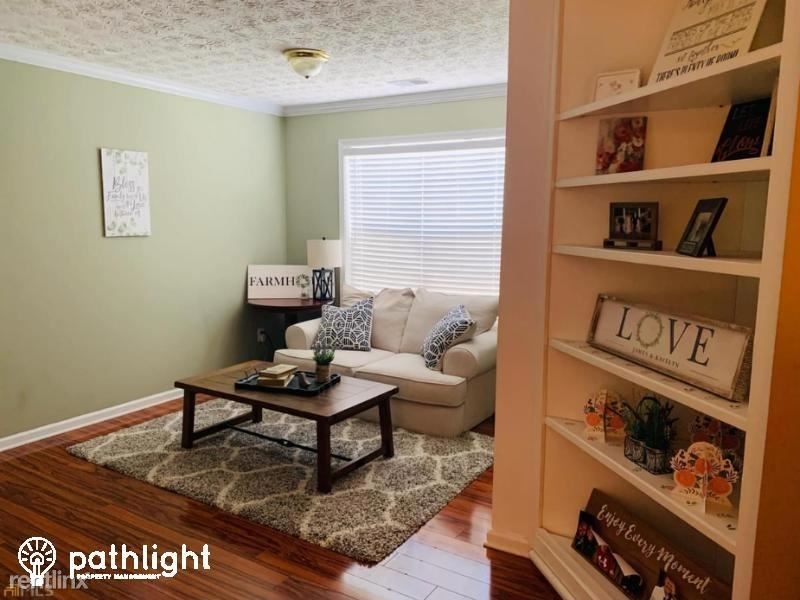 915 Chapel Hill Drive Unit - Photo 13