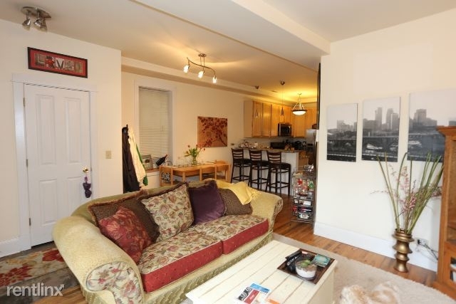 1935 N. Wood, Unit B - Photo 7