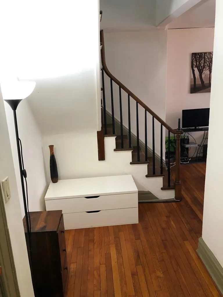352 East 50th Street - Photo 7