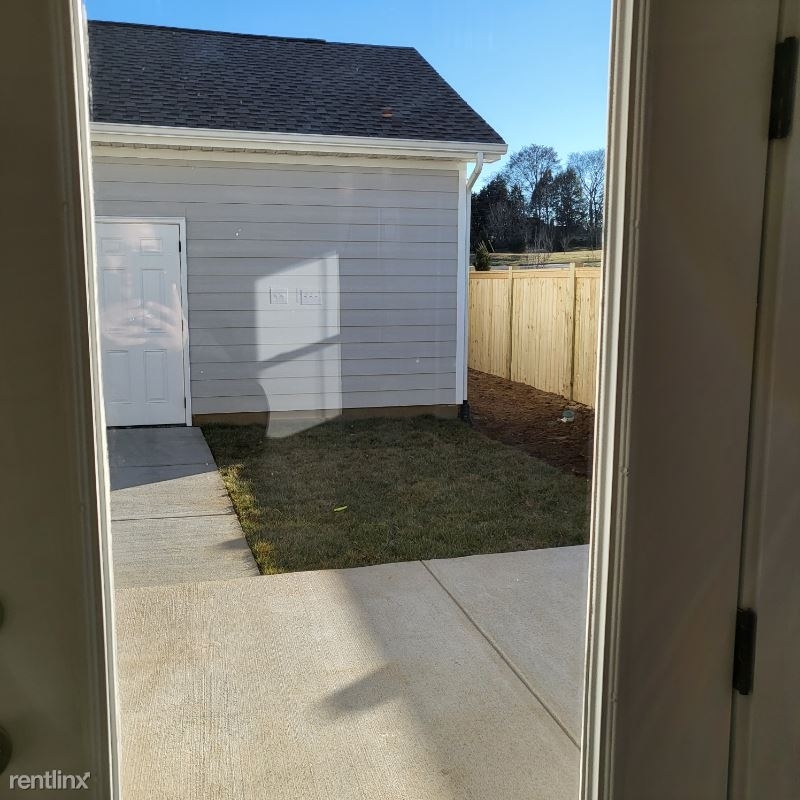 201 Southmen Lane - Photo 34