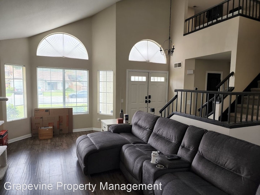 23721 Sierra Oak Drive - Photo 2