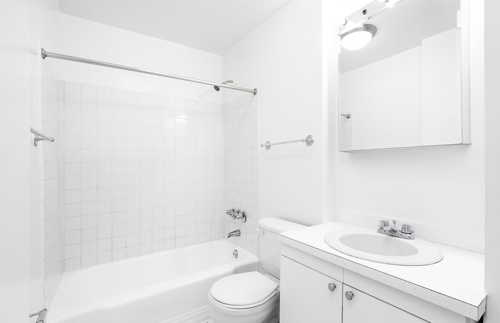 East 36 Street - Photo 3
