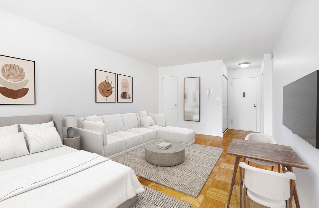 East 36 Street - Photo 1