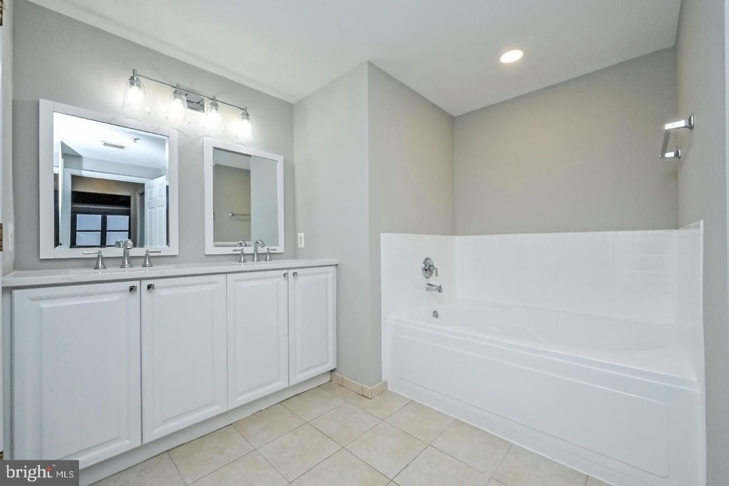 11776 Stratford House Pl #1005 - Photo 32