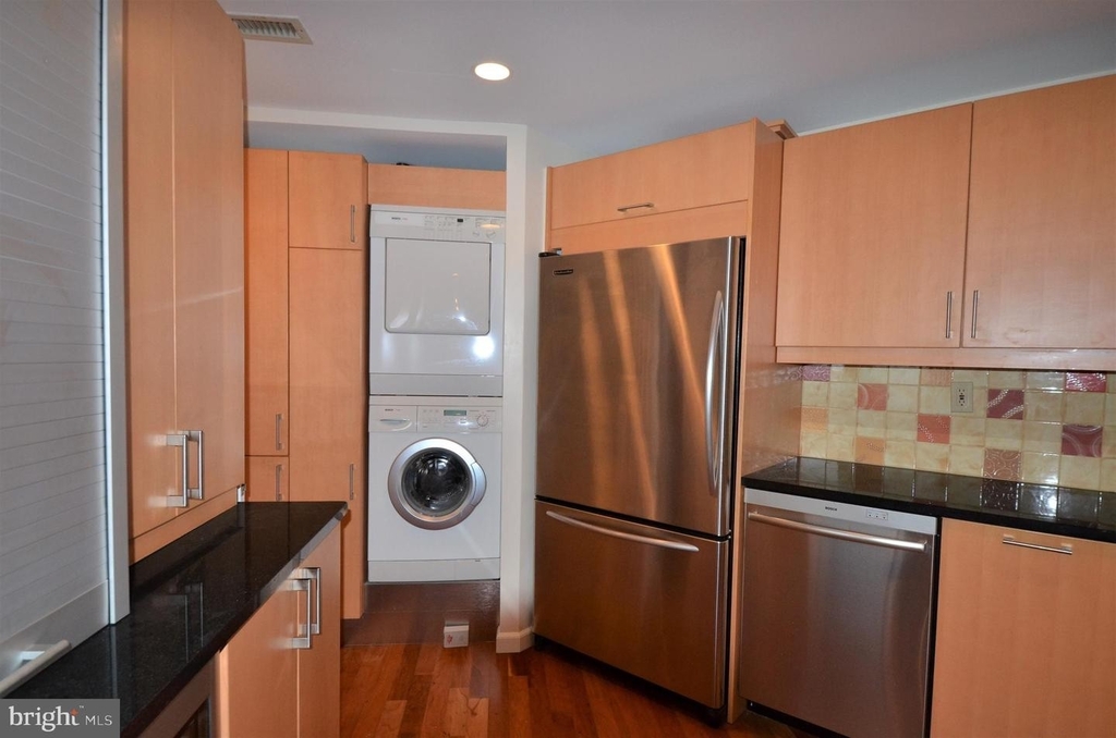 5600 Wisconsin Ave #1204 - Photo 5