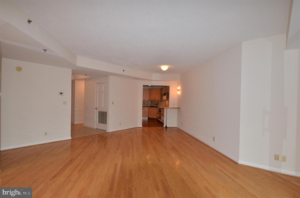 5600 Wisconsin Ave #1204 - Photo 2