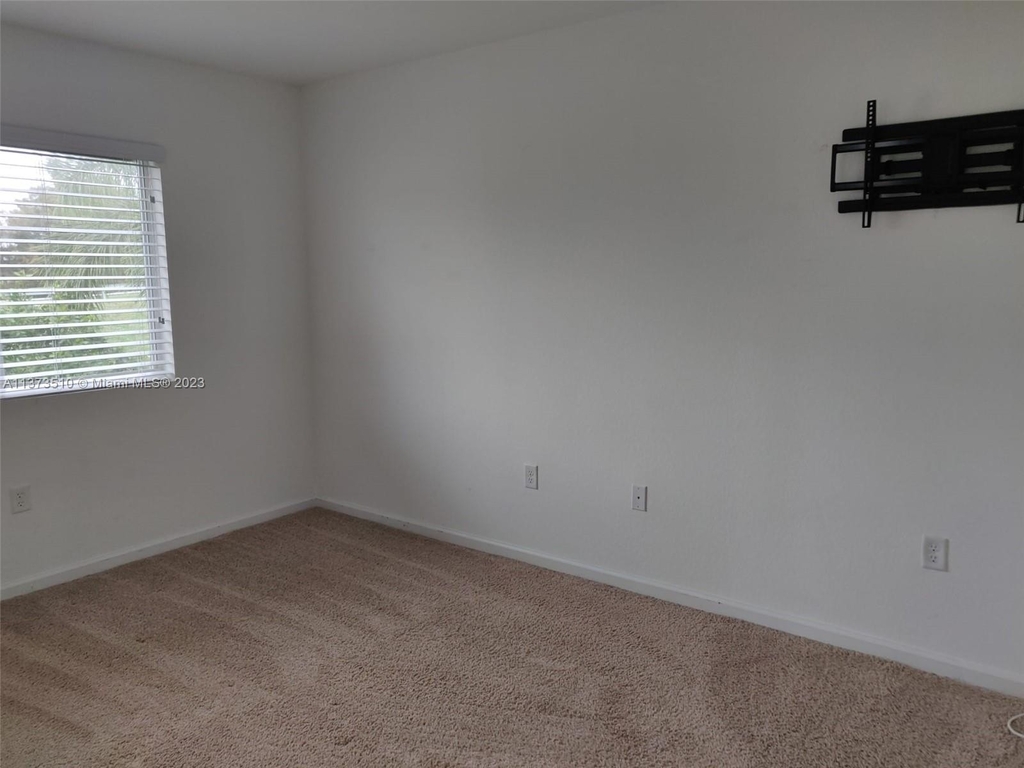 21476 Nw 14th Ct - Photo 18