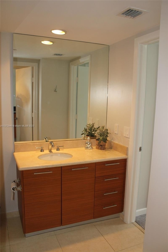 50 Biscayne Blvd - Photo 12