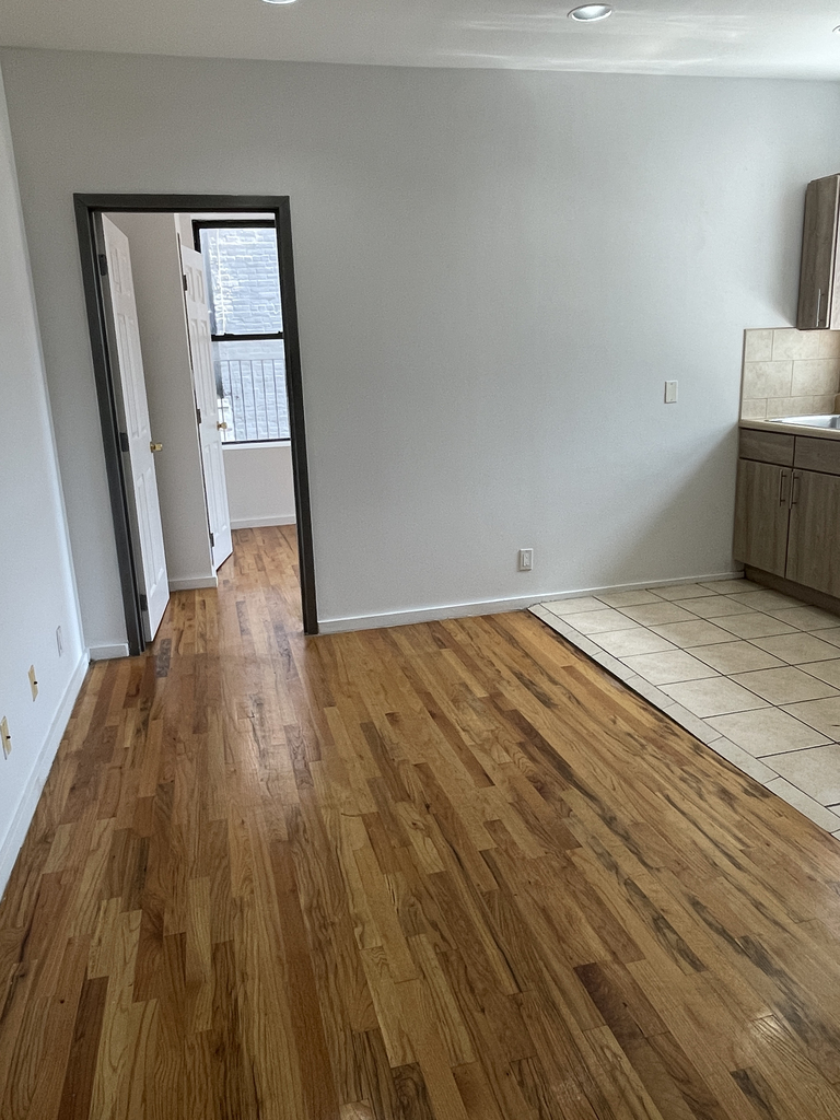 1627 Park Avenue - Photo 6
