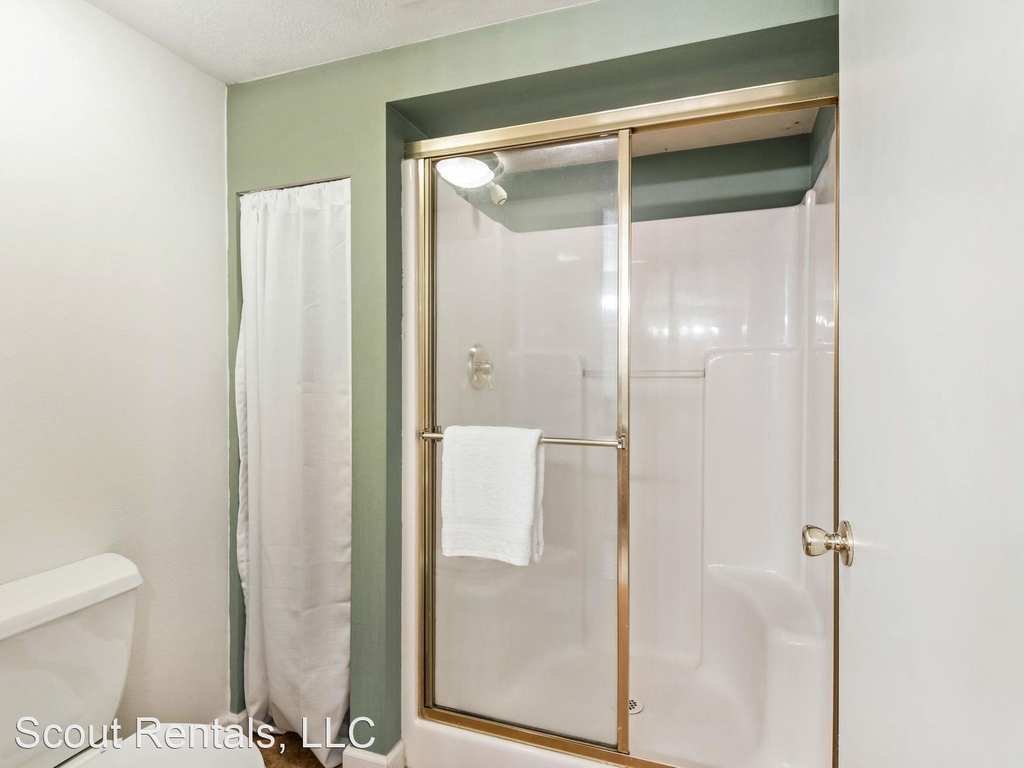 6815 N Vancouver Ave - Photo 26