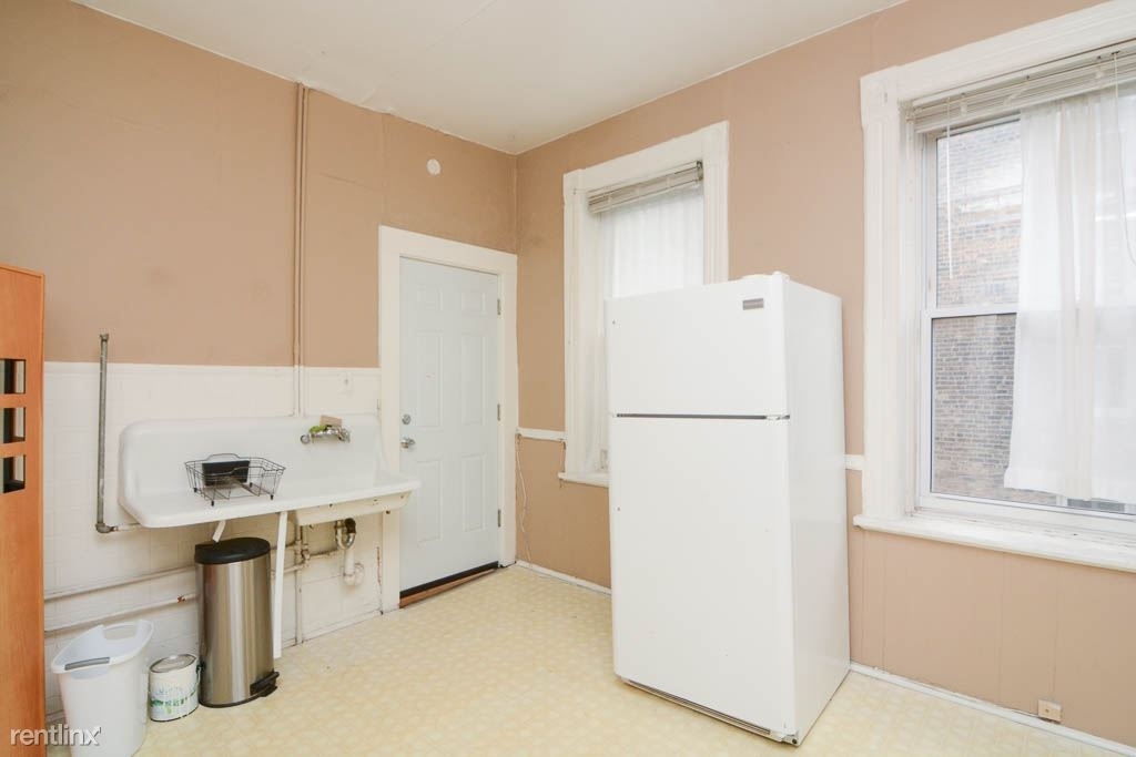 1248 N. Greenview, Unit R4 - Photo 3