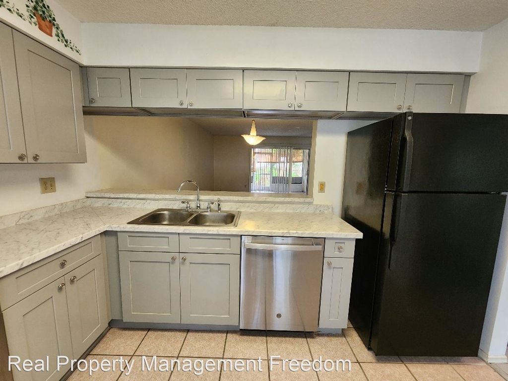 607 Chippenham Blvd - Photo 6