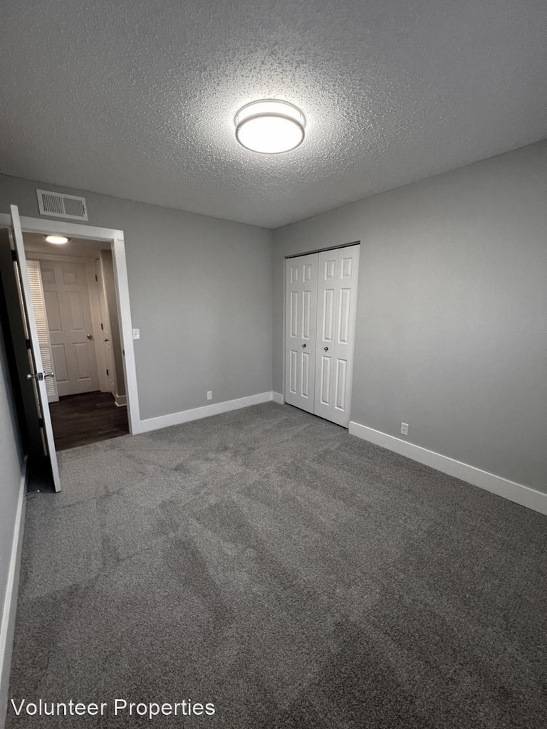 502 Black Patch Drive - Photo 10