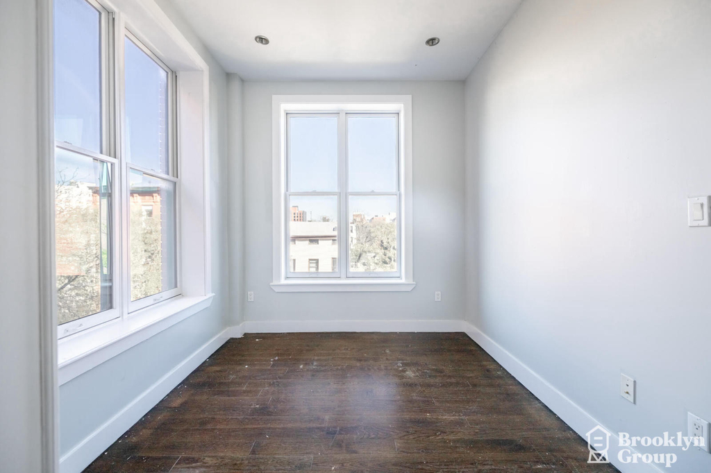 129 Park Avenue - Photo 5