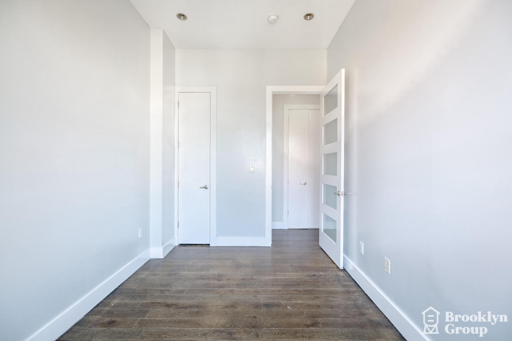 129 Park Avenue - Photo 15