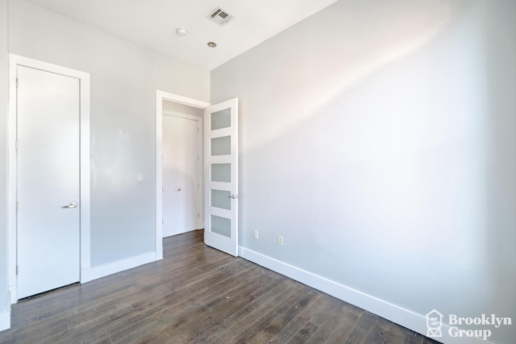 129 Park Avenue - Photo 16