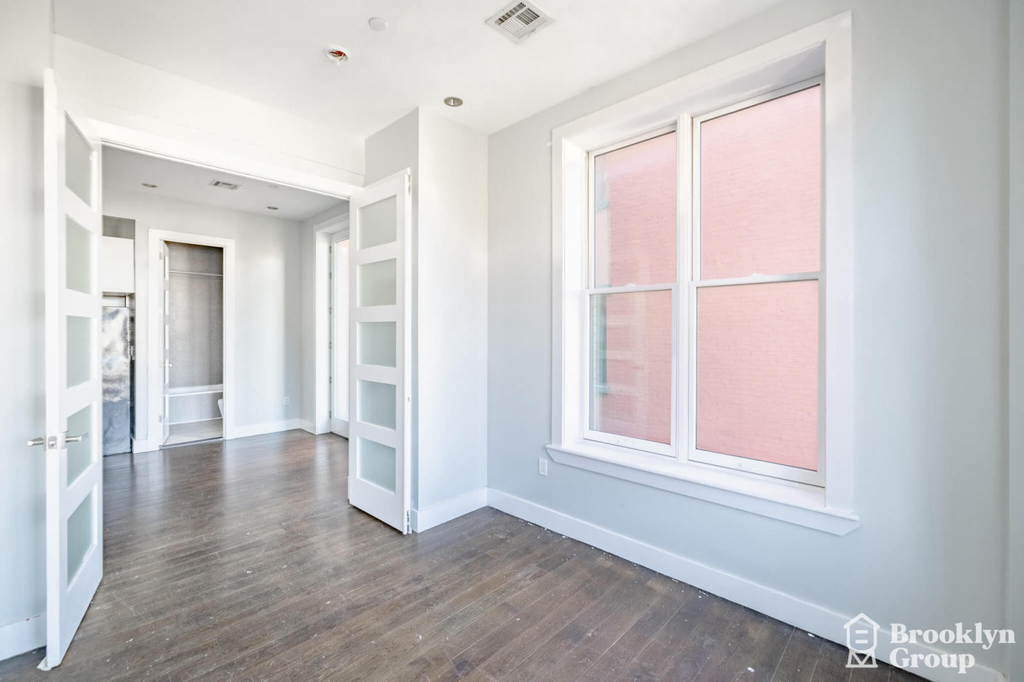129 Park Avenue - Photo 6