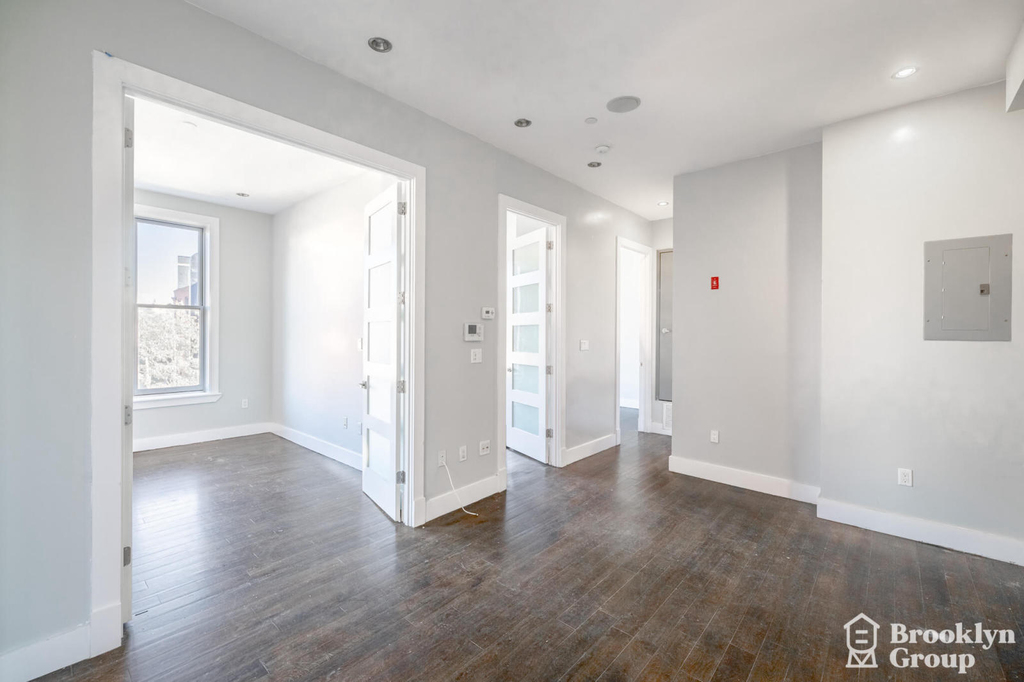 129 Park Avenue - Photo 4