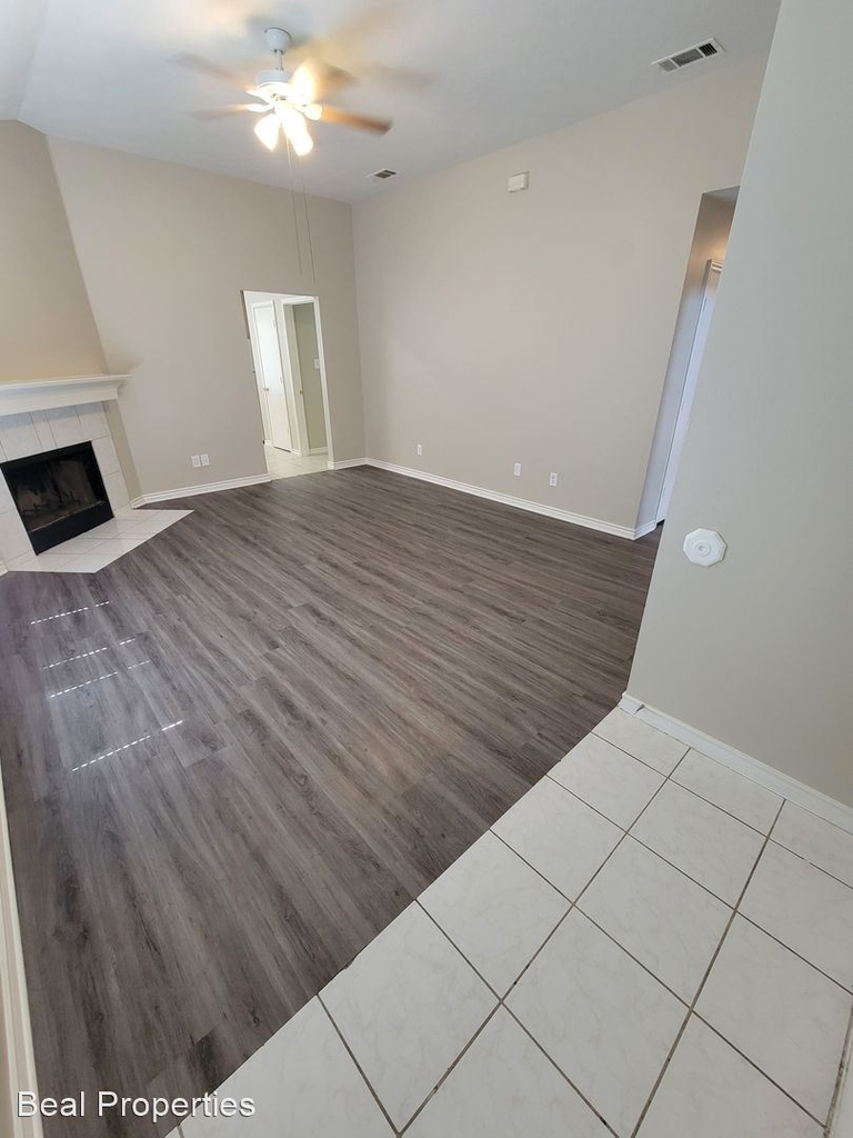 817 Azalea Ct - Photo 2