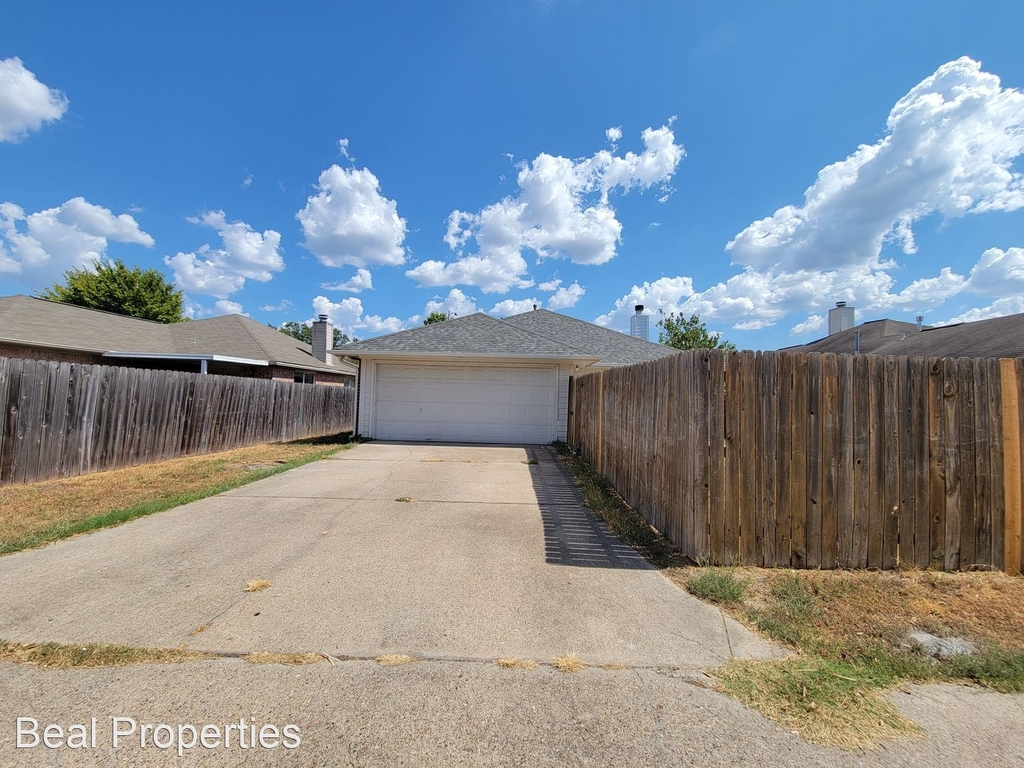 817 Azalea Ct - Photo 19