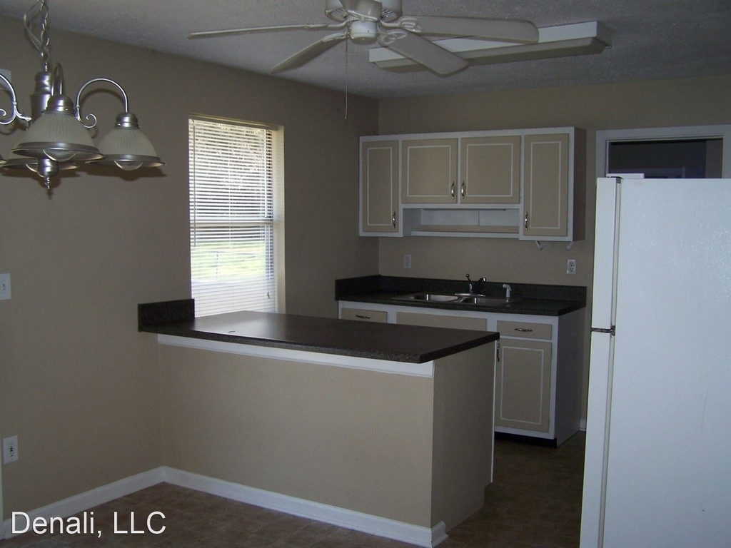 7216 Elmbrook Lane - Photo 3