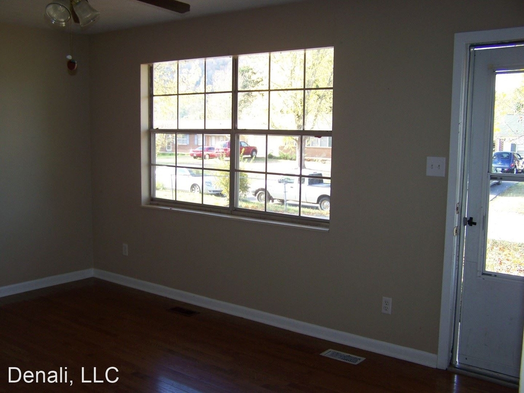 7216 Elmbrook Lane - Photo 2