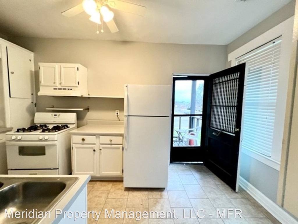 2153 Washington Ave - Photo 8