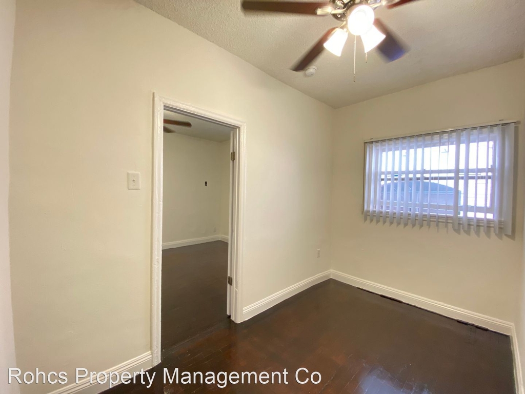 2743 San Marino Street - Photo 2