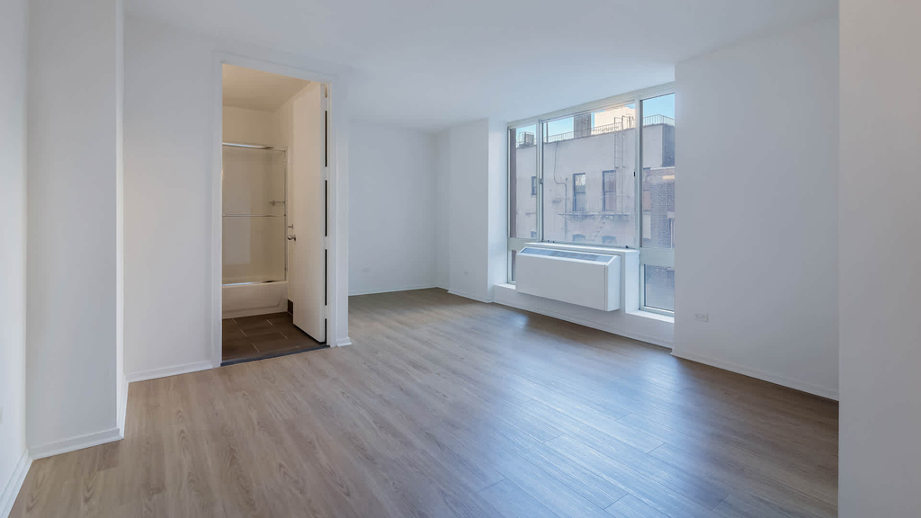 305 West 50th Street - Photo 17